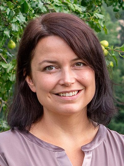 Verena Holl